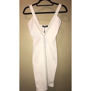 NWT Misguided White Vneck bodycon